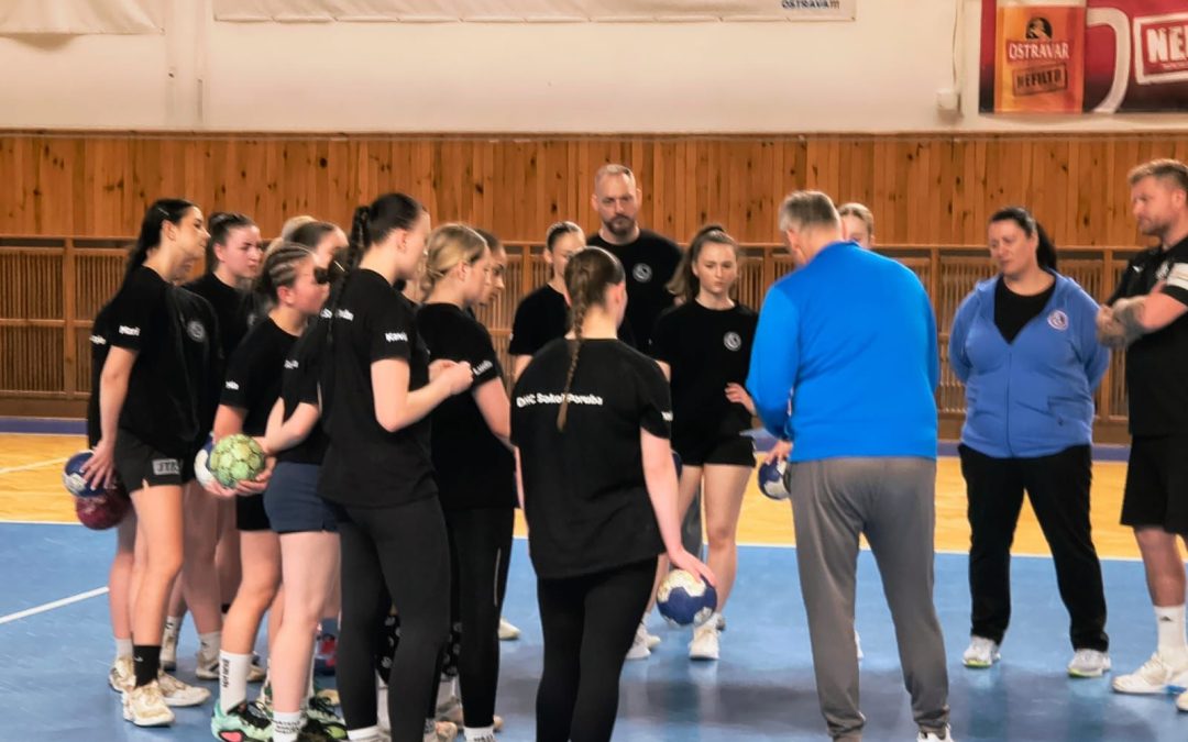 V Ostravě proběhl seminář pro trenéry dorostu. Zúčastnily se ho i dorostenky Poruby