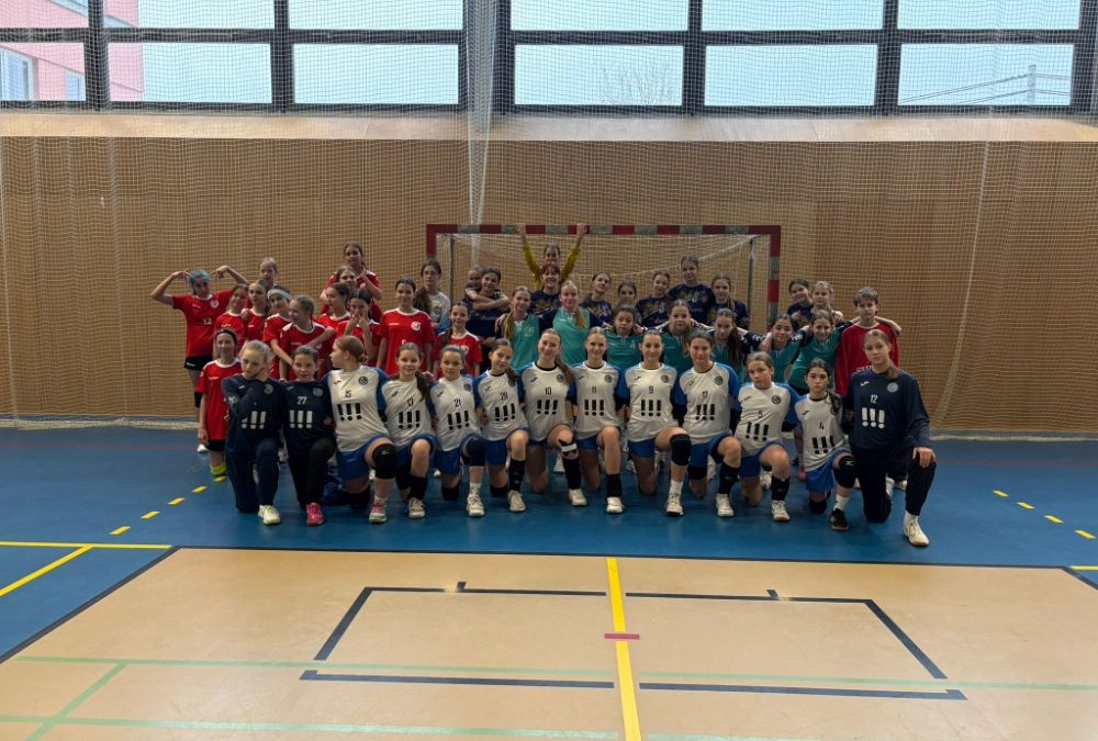 Krajskou kvalifikaci Házenkářského desetiboje dívek ovládla Poruba
