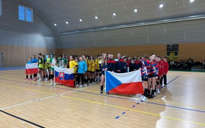 Pokračovala ČSPL dívek. Hrály se turnaje na Slovensku a v Ostravě
