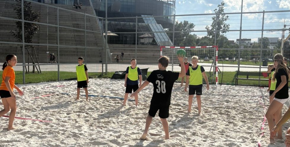 Letní házenkářský kemp vypukne už v pondělí: návštěvníky čeká spousta sportu i zážitků!