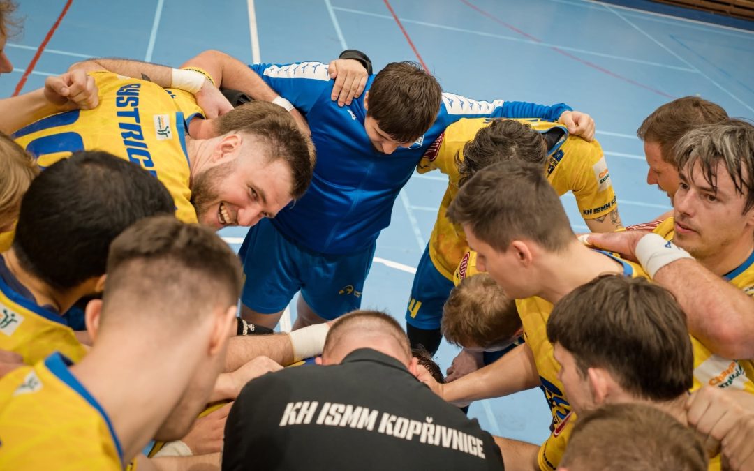 Bráchové ve žlutomodrém. Kopřivnice přivedla sourozence, Srba i další posily