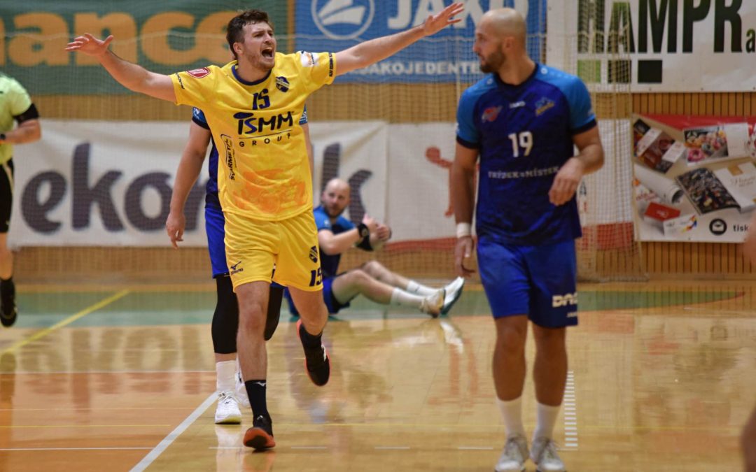 Karviná začala výhrou na Dukle, derby pro Kopřivnici